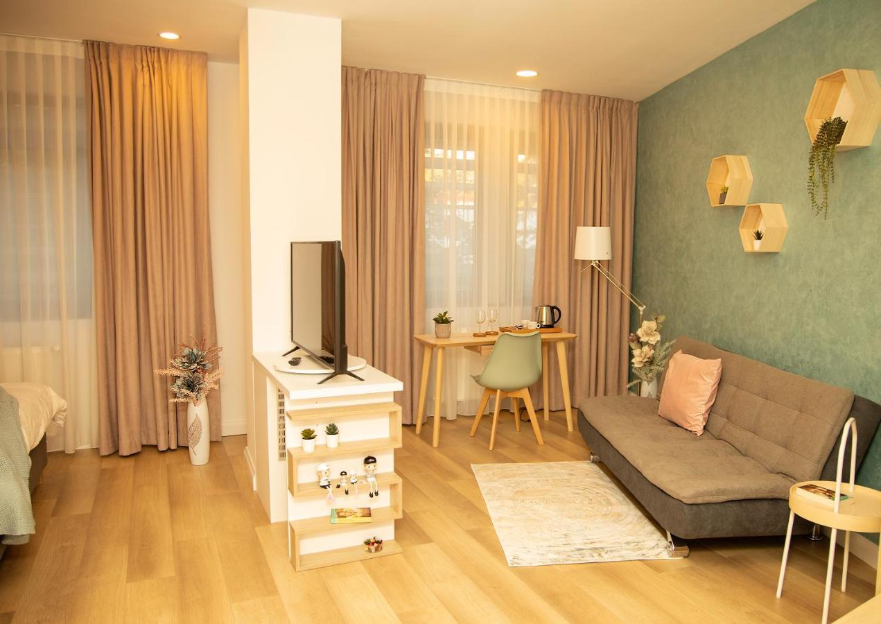 Manolle Boutique Aparthotel Bucharest Exterior photo